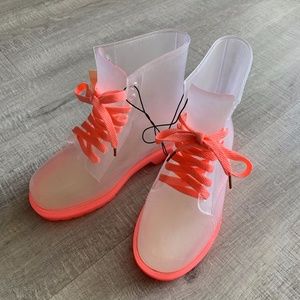 TRANSPARENT ANKLE BOOT